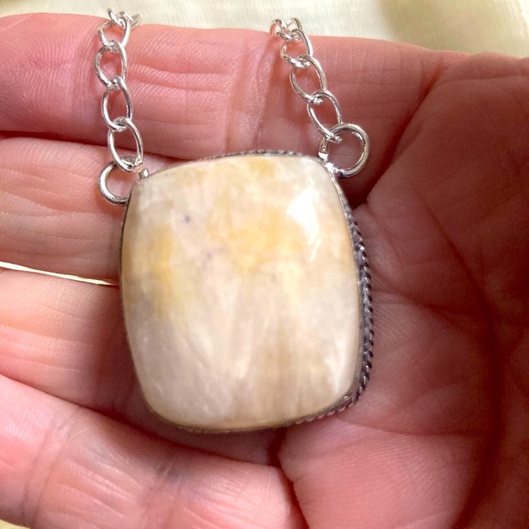 NEW Vintage Scolecite 925 Silver Necklace - Picture 2 of 4